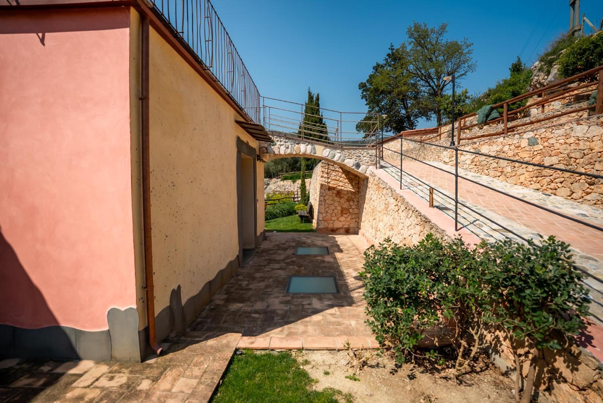 San Sebastiano Alloggio per agriturismo Finale Ligure